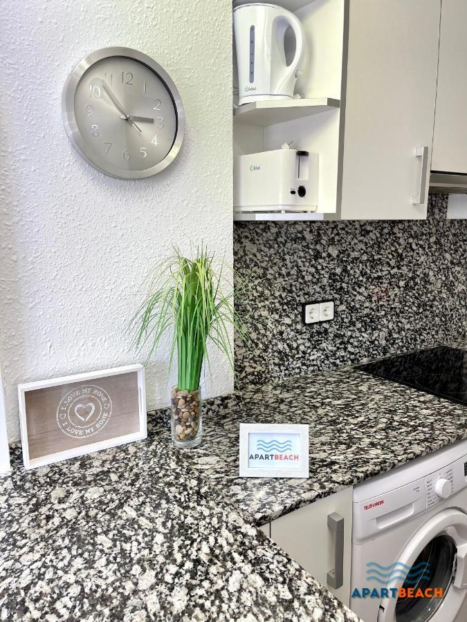 Apartbeach Novelty Climatizado Y Vistas Playa Салоу Екстериор снимка