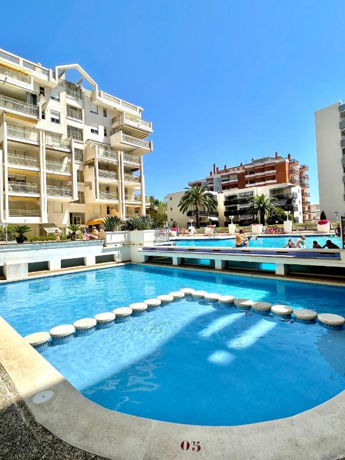 Apartbeach Novelty Climatizado Y Vistas Playa Салоу Екстериор снимка
