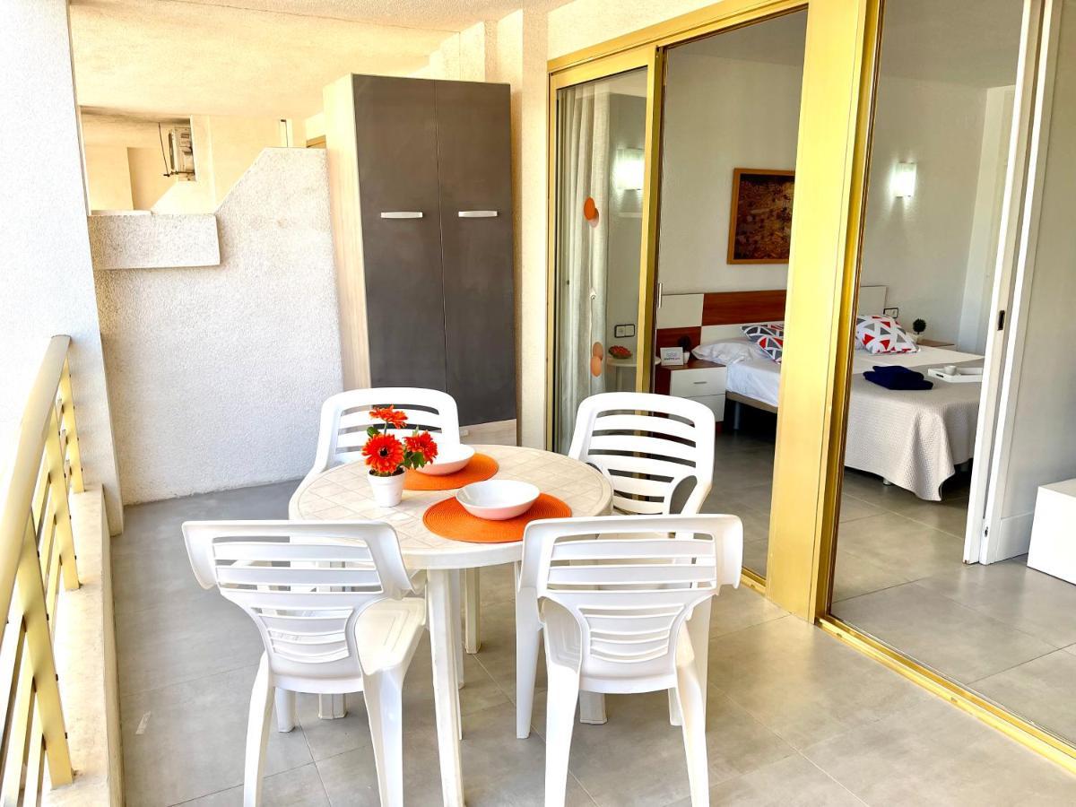 Apartbeach Novelty Climatizado Y Vistas Playa Салоу Екстериор снимка